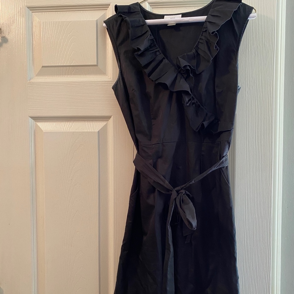 Anne Taylor Loft black ruffle dress size 6
